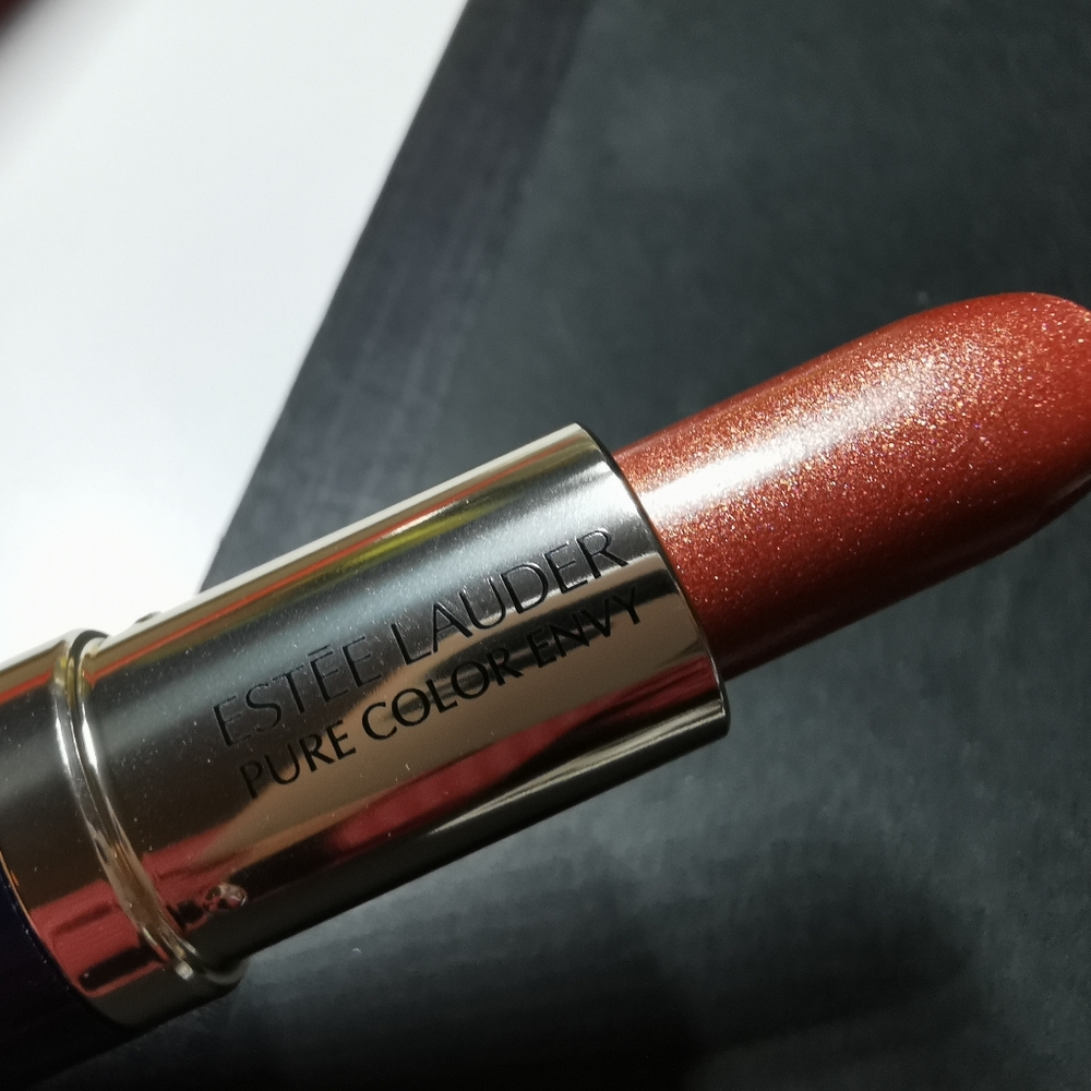 Estee Lauder lipstick